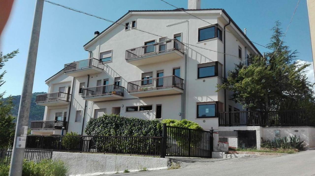 LʼAquila Bed & Breakfast Da Charlie المظهر الخارجي الصورة