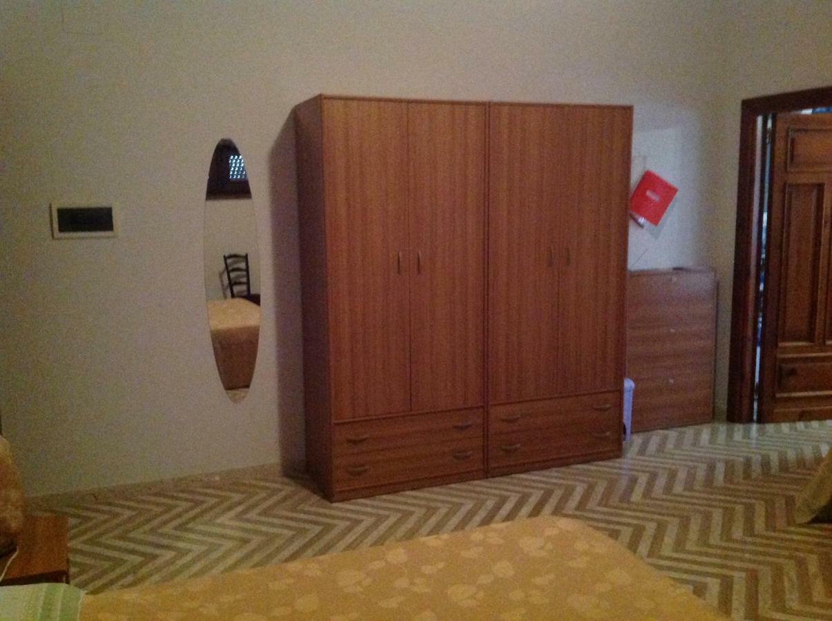 LʼAquila Bed & Breakfast Da Charlie المظهر الخارجي الصورة
